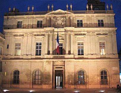 R�alisation lumi�re : St. Trophime, l`Ob�lisque, l�H�tel de Ville